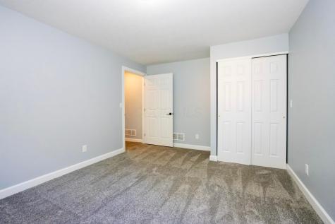 39 S Highland Court Howard OH 43028