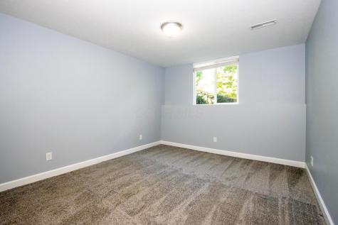 39 S Highland Court Howard OH 43028