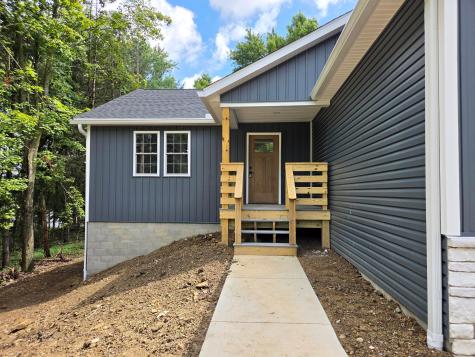 942 Country Club Drive Howard OH 43028