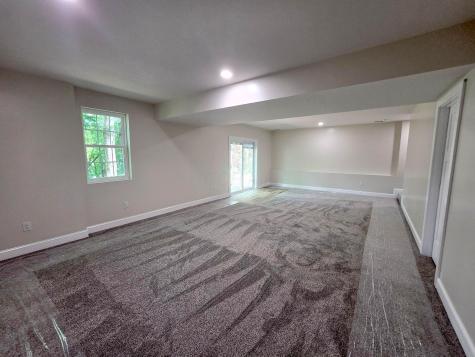 942 Country Club Drive Howard OH 43028