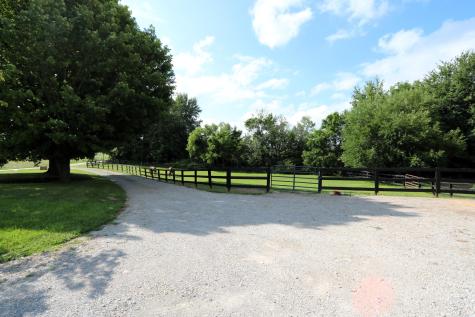 2480 Rich Hill Road Centerburg OH 43011