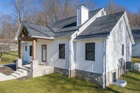 155 Grand Ridge Road Howard OH 43028