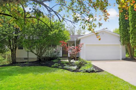 714 Greenbriar Circle Howard OH 43028
