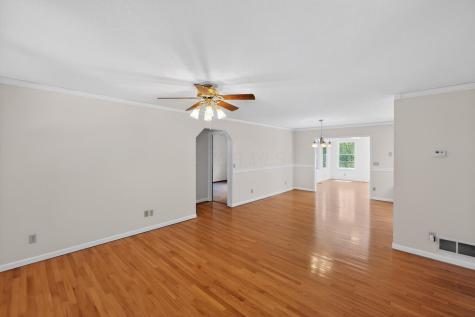 714 Greenbriar Circle Howard OH 43028