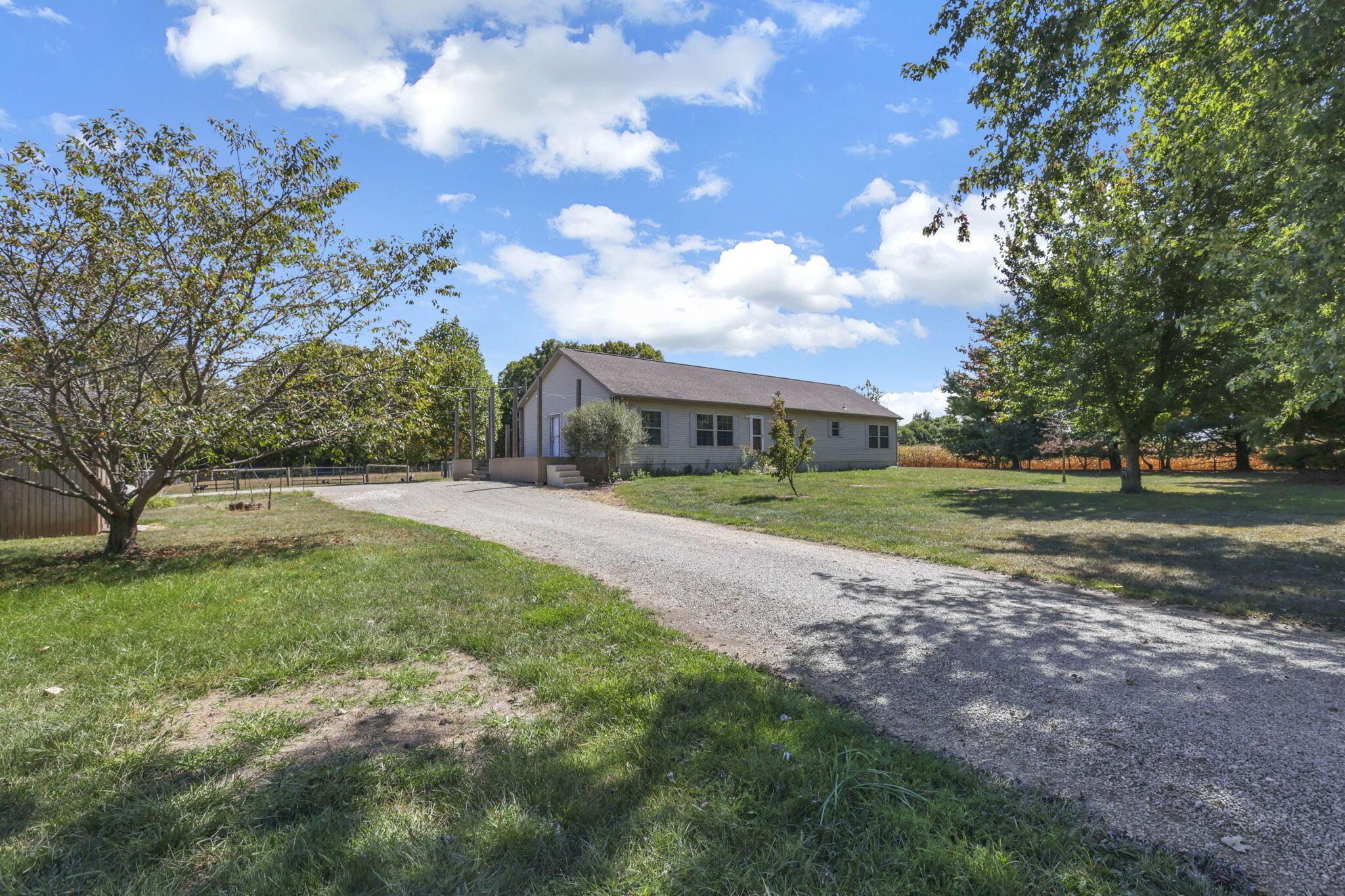 13944 Lafayette Road Utica OH 43080