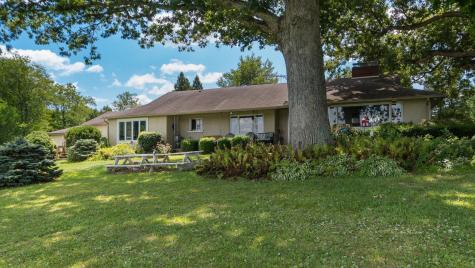 3976 Millersburg Road Gambier OH 43022