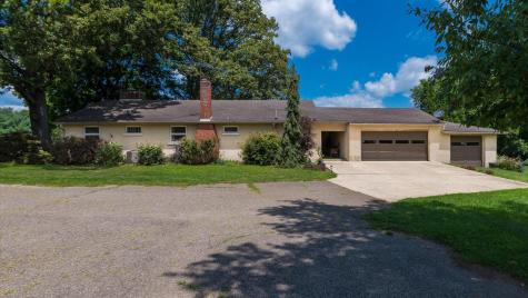 3976 Millersburg Road Gambier OH 43022