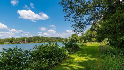 3976 Millersburg Road Gambier OH 43022