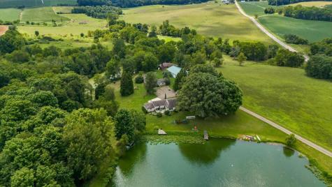 3976 Millersburg Road Gambier OH 43022
