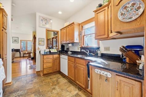 106 Meadow Lane Gambier OH 43022