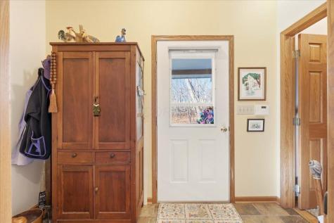 106 Meadow Lane Gambier OH 43022