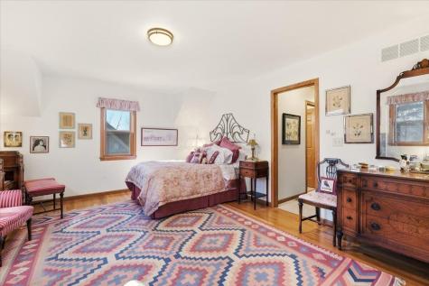 106 Meadow Lane Gambier OH 43022