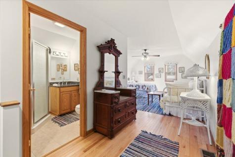 106 Meadow Lane Gambier OH 43022