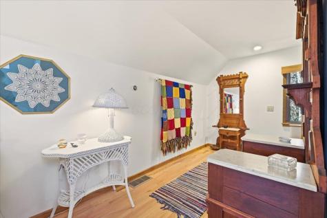 106 Meadow Lane Gambier OH 43022