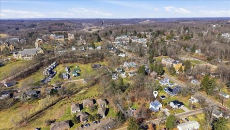 106 Meadow Lane Gambier OH 43022