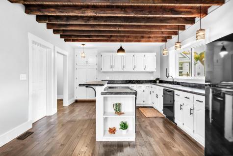 306 E Burgess Street Mount Vernon OH 43050