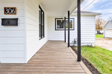 306 E Burgess Street Mount Vernon OH 43050