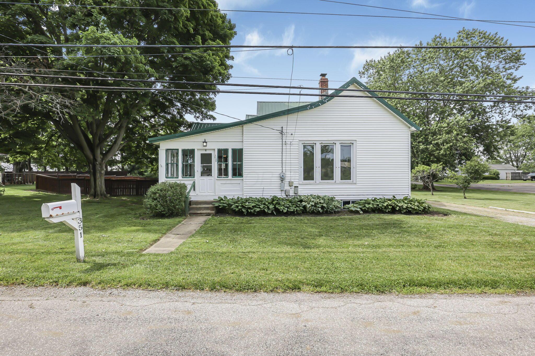 351 N Clayton Street Centerburg OH 43011