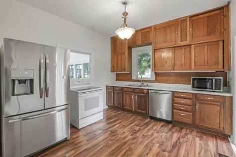 351 N Clayton Street Centerburg OH 43011