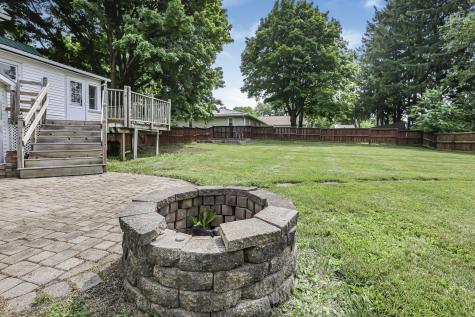 351 N Clayton Street Centerburg OH 43011