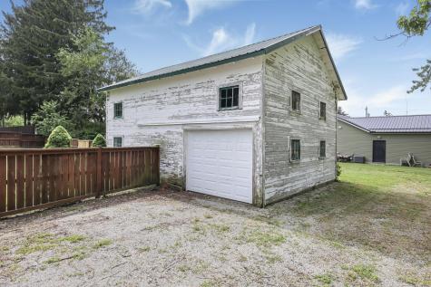 351 N Clayton Street Centerburg OH 43011