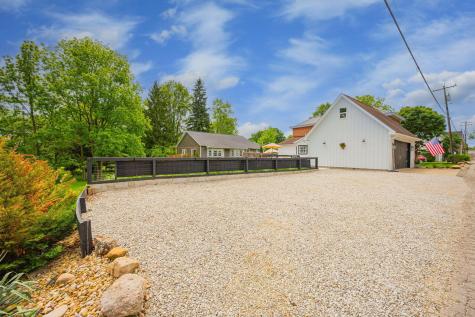 26 S Calhoun Street Centerburg OH 43011