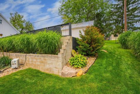 26 S Calhoun Street Centerburg OH 43011
