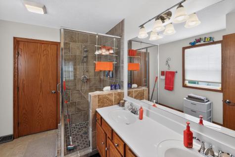 870 Fairway Drive Howard OH 43028