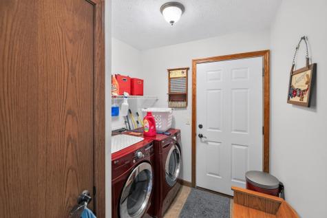 870 Fairway Drive Howard OH 43028