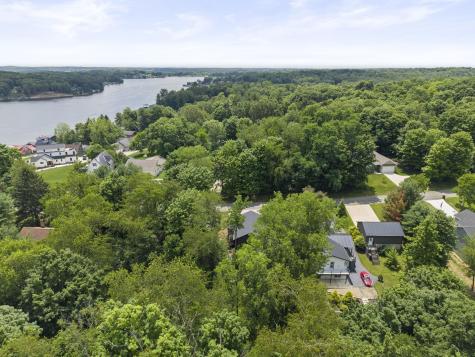 225 Green Valley Drive Howard OH 43028
