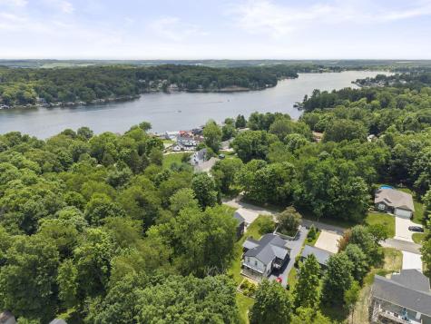 225 Green Valley Drive Howard OH 43028
