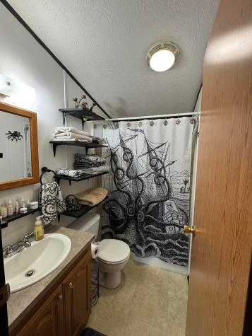 26220 Mill Road Utica OH 43080