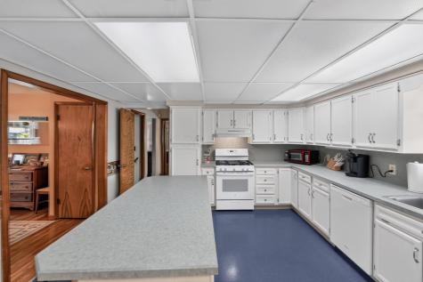 11 E Mound Street Fredericktown OH 43019