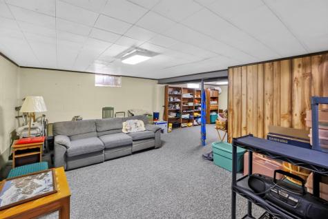 11 E Mound Street Fredericktown OH 43019
