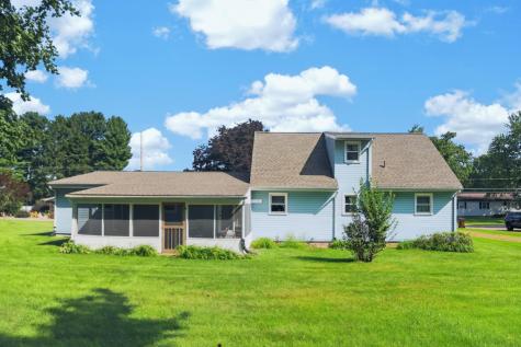 11 E Mound Street Fredericktown OH 43019