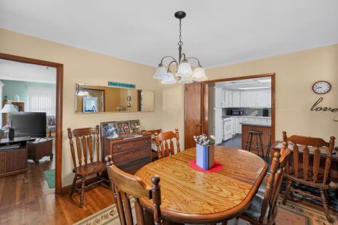 11 E Mound Street Fredericktown OH 43019