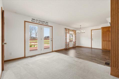 7893 Fairview Road Mount Vernon OH 43050