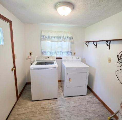 25 E 10th Street Wellston OH 45692