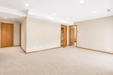 279 Crabapple Drive Howard OH 43028
