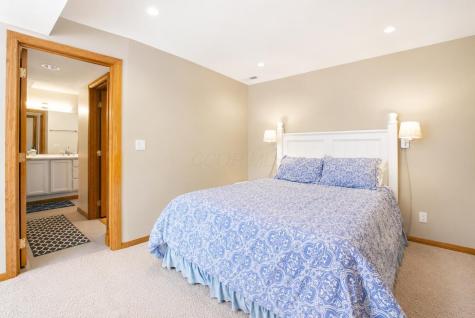 279 Crabapple Drive Howard OH 43028