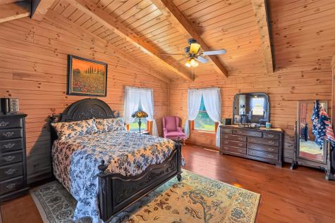 19697 Knox Lake Road Fredericktown OH 43019