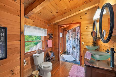 19697 Knox Lake Road Fredericktown OH 43019