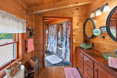 19697 Knox Lake Road Fredericktown OH 43019