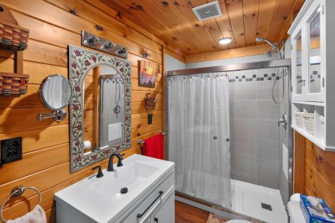19697 Knox Lake Road Fredericktown OH 43019