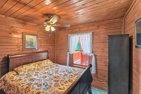 19697 Knox Lake Road Fredericktown OH 43019
