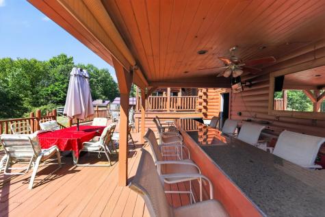 19697 Knox Lake Road Fredericktown OH 43019