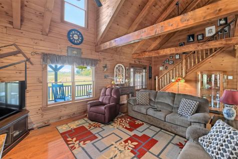 19697 Knox Lake Road Fredericktown OH 43019
