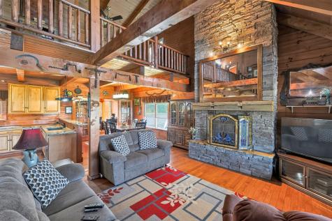 19697 Knox Lake Road Fredericktown OH 43019