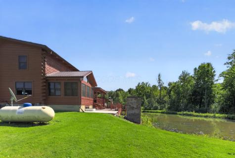 19697 Knox Lake Road Fredericktown OH 43019