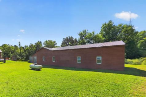 19697 Knox Lake Road Fredericktown OH 43019